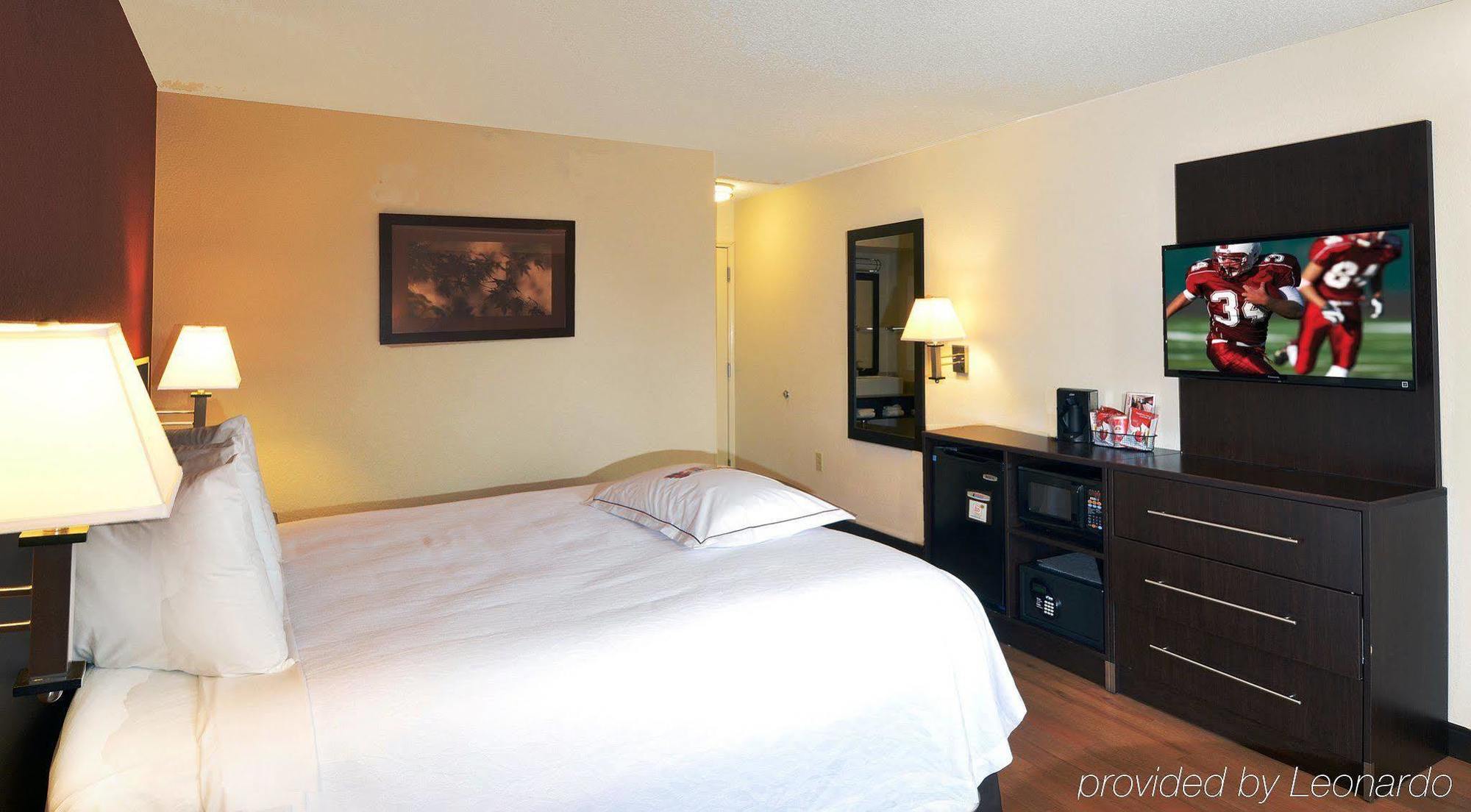 Red Roof Inn St Clairsville - Wheeling West St. Clairsville Dış mekan fotoğraf